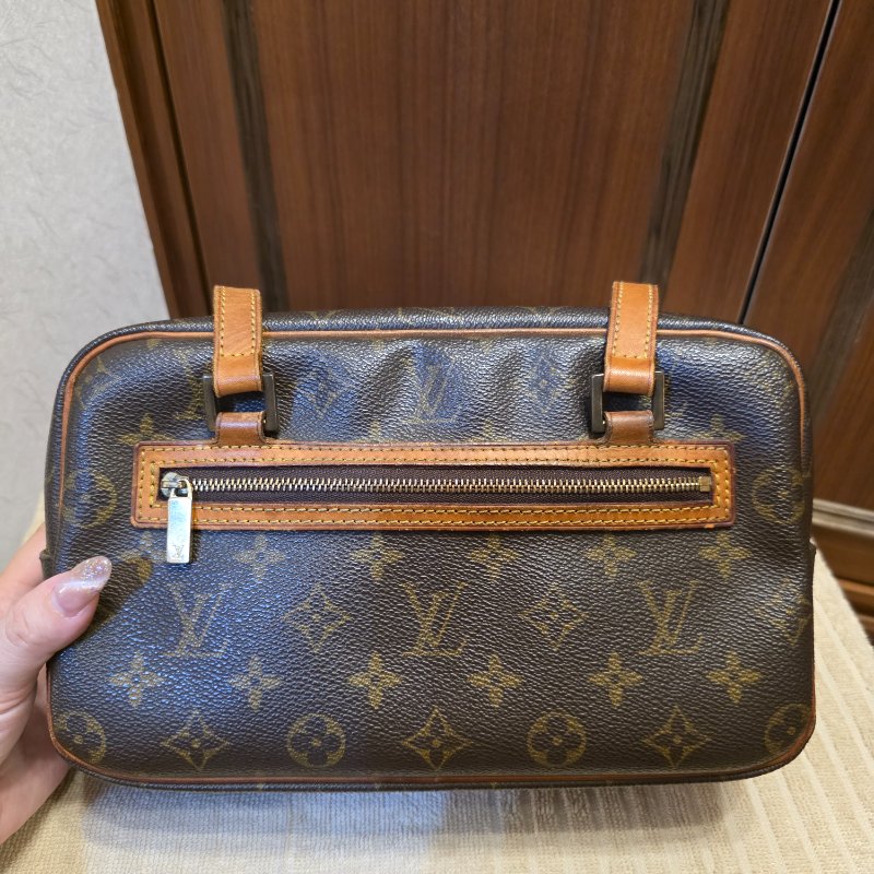 Louis Vuitton LV原花 可愛 開口笑 微笑包 肩背包 腋下包-18