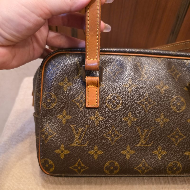 Louis Vuitton LV原花 可愛 開口笑 微笑包 肩背包 腋下包-19