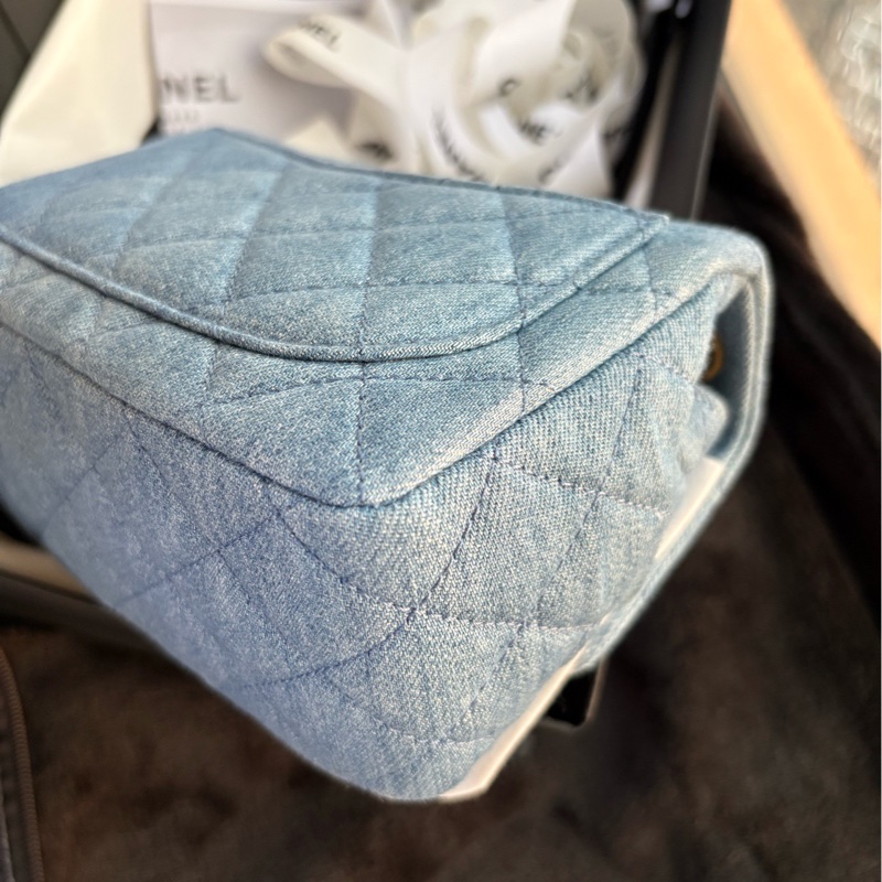 香奈兒 丹寧金球mini 方胖子-9