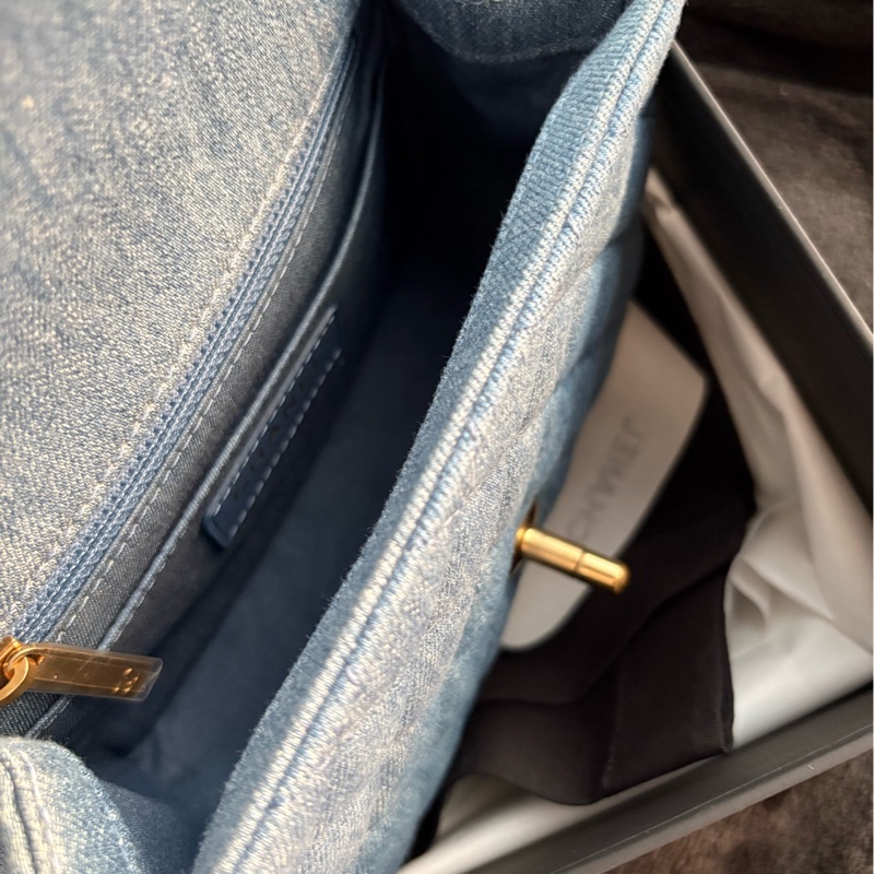 香奈兒 丹寧金球mini 方胖子-13