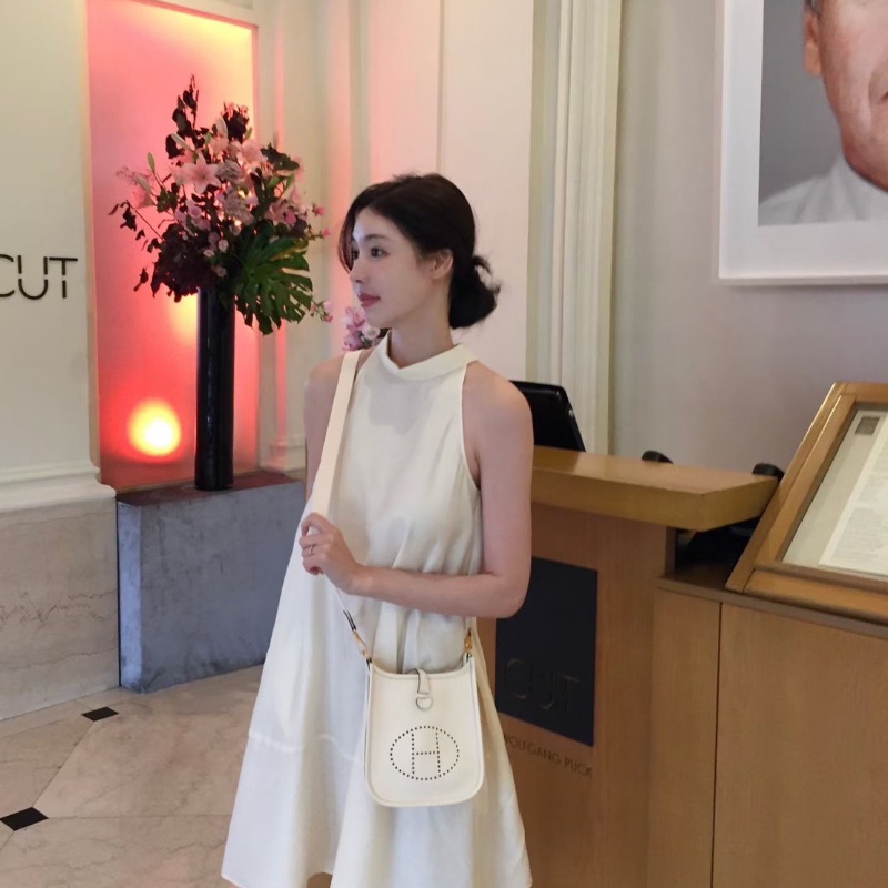Hermes Evelyne mini白色 TC皮 金扣17*19*6  98新配件盒子 塵袋 肩帶 購證-0