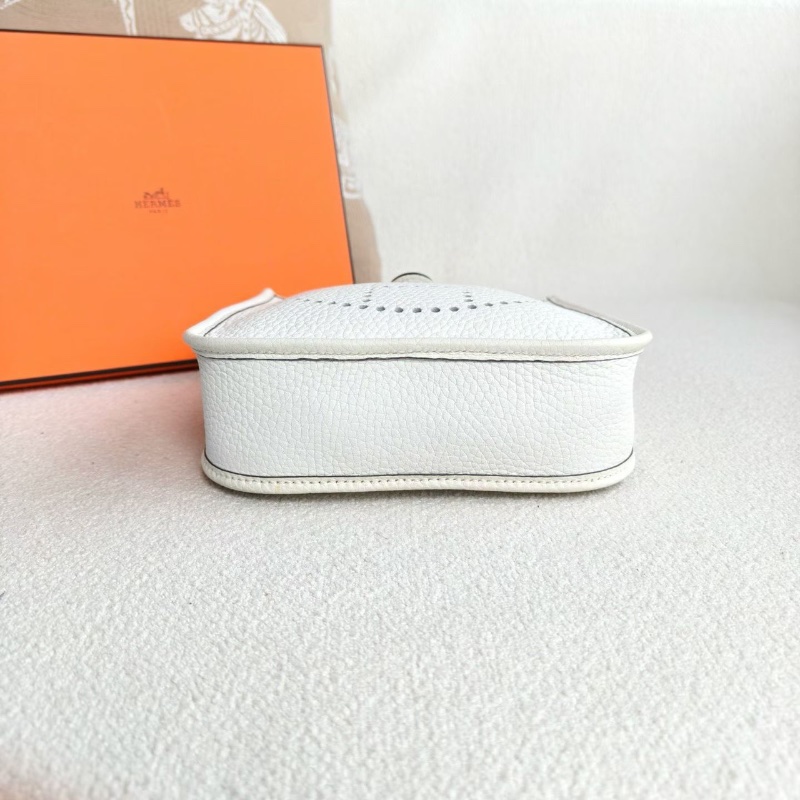 Hermes Evelyne mini白色 TC皮 金扣17*19*6  98新配件盒子 塵袋 肩帶 購證-3