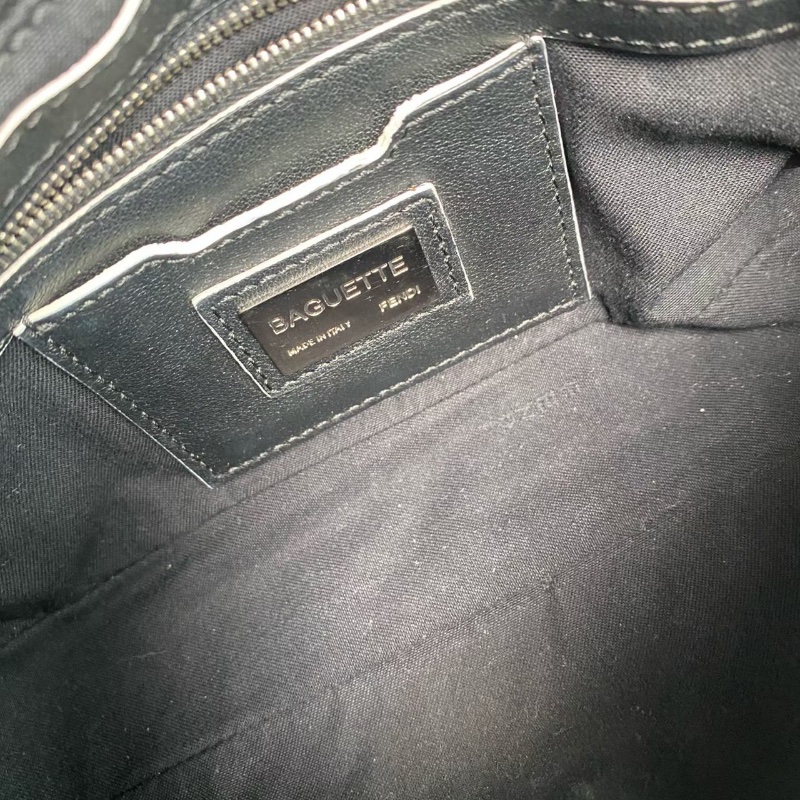 Fendi 小怪獸法棍包 牛皮27*15*4.5 98新肩帶塵袋-2