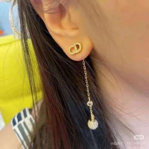 Dior La petite Tribale滿鑽CD星星字母 墜長6cm  98新配件塵袋