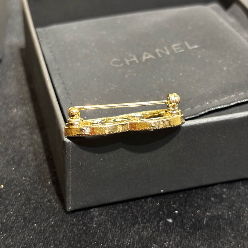 Chanel 員購胸針 小型 珍珠 水鑽-7