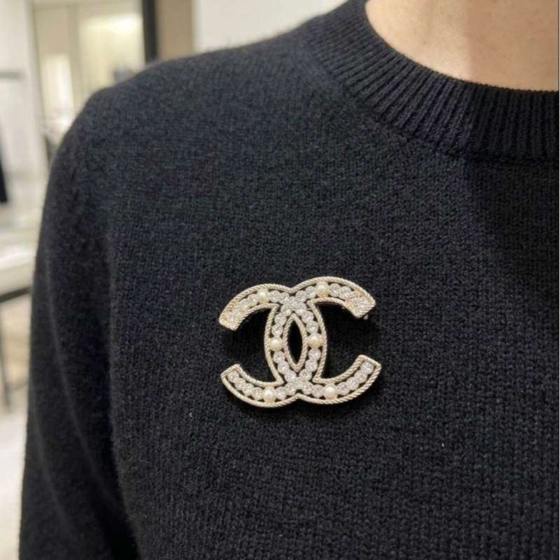 Chanel 員購胸針 小型 珍珠 水鑽-8