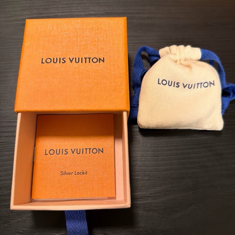LV sliver locket純銀手鏈-2