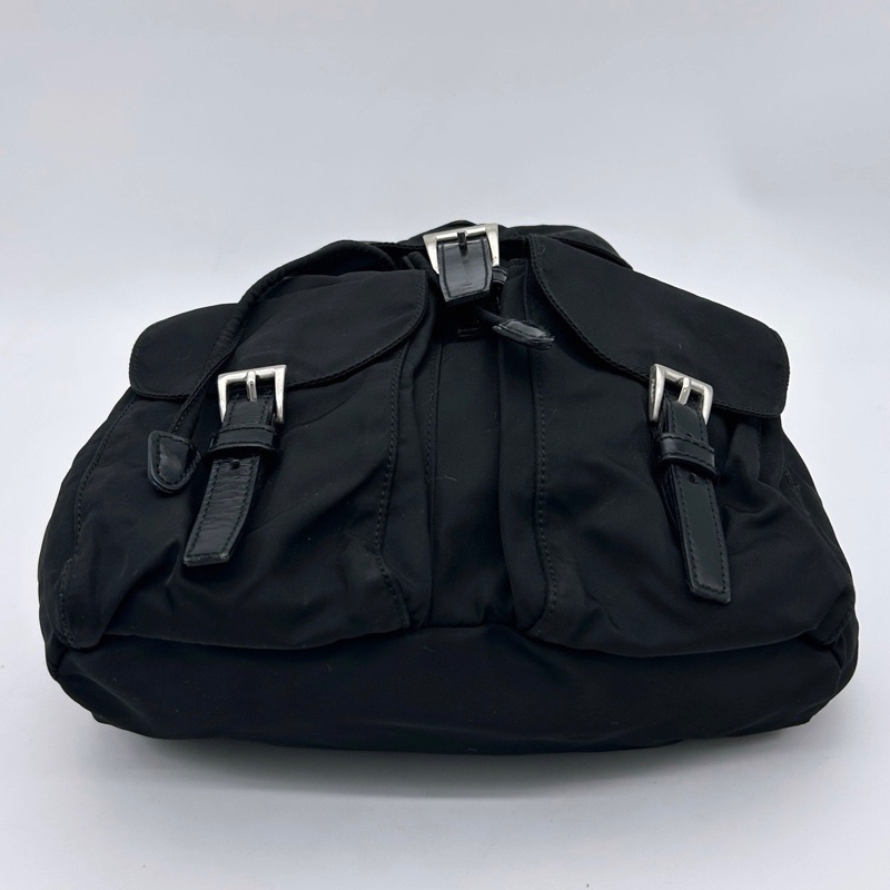 「JL精品代購」Prada黑銀小號降落傘尼龍雙肩包-5