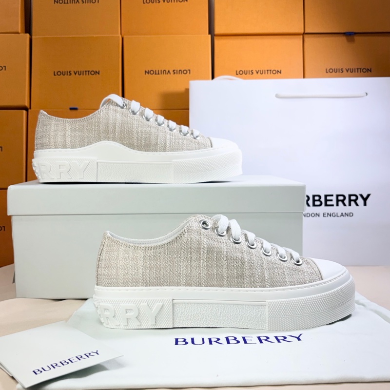 🎁全新未試穿 新款盒裝 ‼️全台最甜 Burberry 巴寶莉 超美厚底休閒鞋 （原價22900）-3