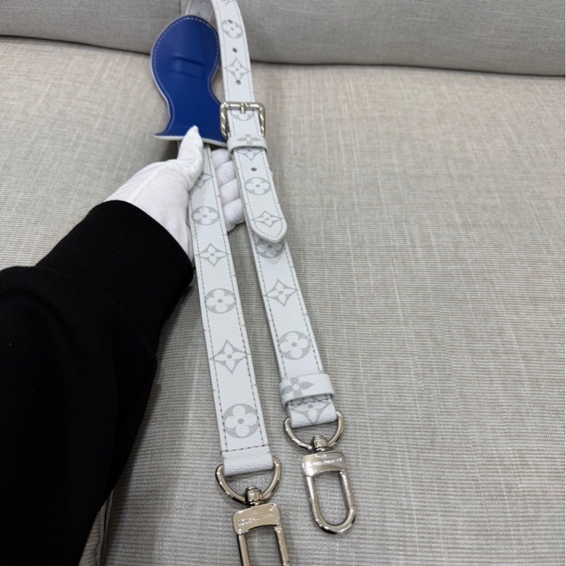 LV 白花 眼睛系列旅行袋#45公分#晶片款#限量版#-34