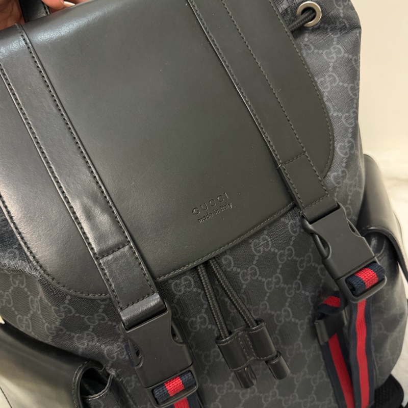 Gucci黑牛皮LOGO後背包（495563）-2