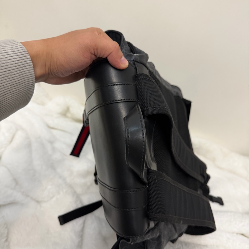 Gucci黑牛皮LOGO後背包（495563）-6