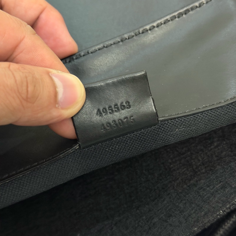 Gucci黑牛皮LOGO後背包（495563）-10