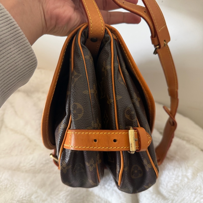 Lv雙子星馬鞍包（M42256)小號-3