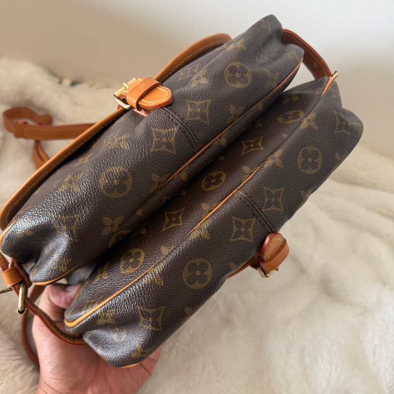 Lv雙子星馬鞍包（M42256)小號-5