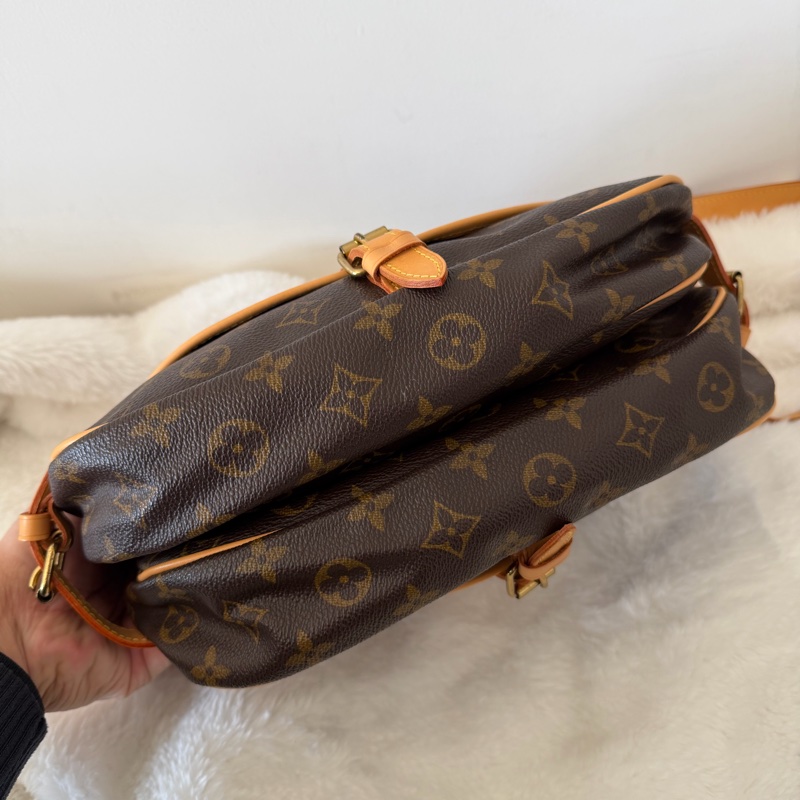 Lv雙子星馬鞍包（M42256)小號-3