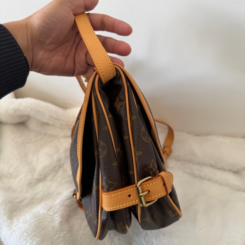 Lv雙子星馬鞍包（M42256)小號-4