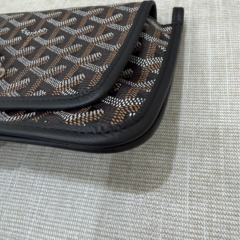 Goyard戈雅狗牙經典plumet黑色老花信封包 斜背包-6