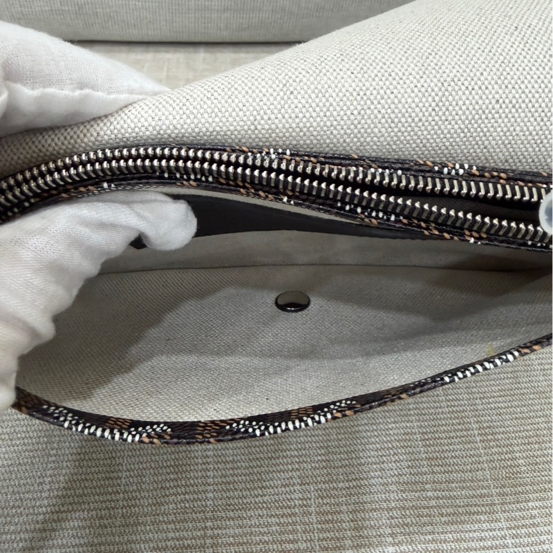 Goyard戈雅狗牙經典plumet黑色老花信封包 斜背包-15