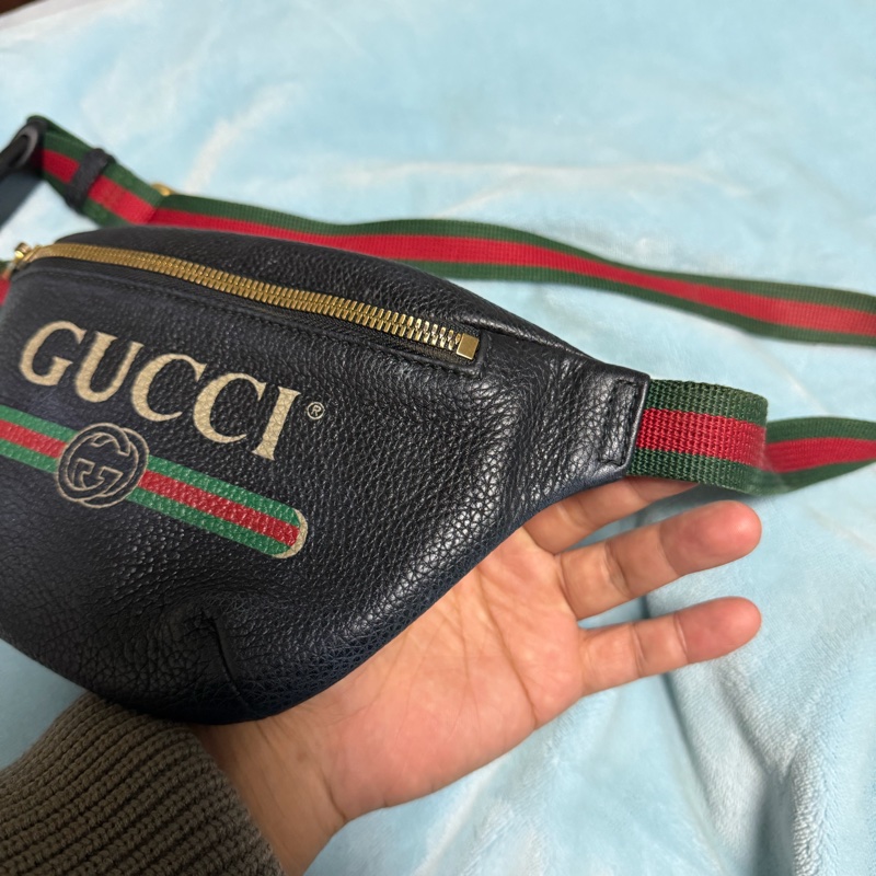 Gucci黑色牛皮印花腰包(小號）-3