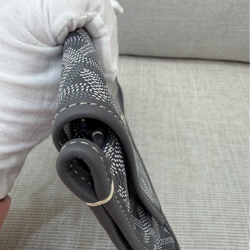 Goyard戈雅狗牙經典plumet灰色老花信封包小號背包-19