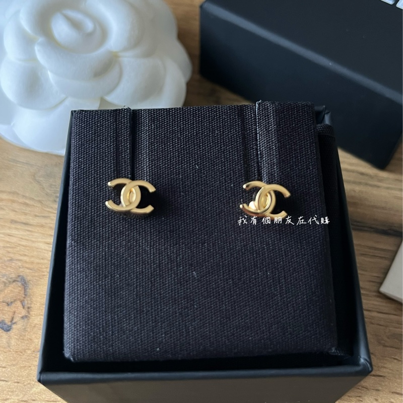 《我有個朋友在代購》香奈兒迷你金磚CC耳環-4