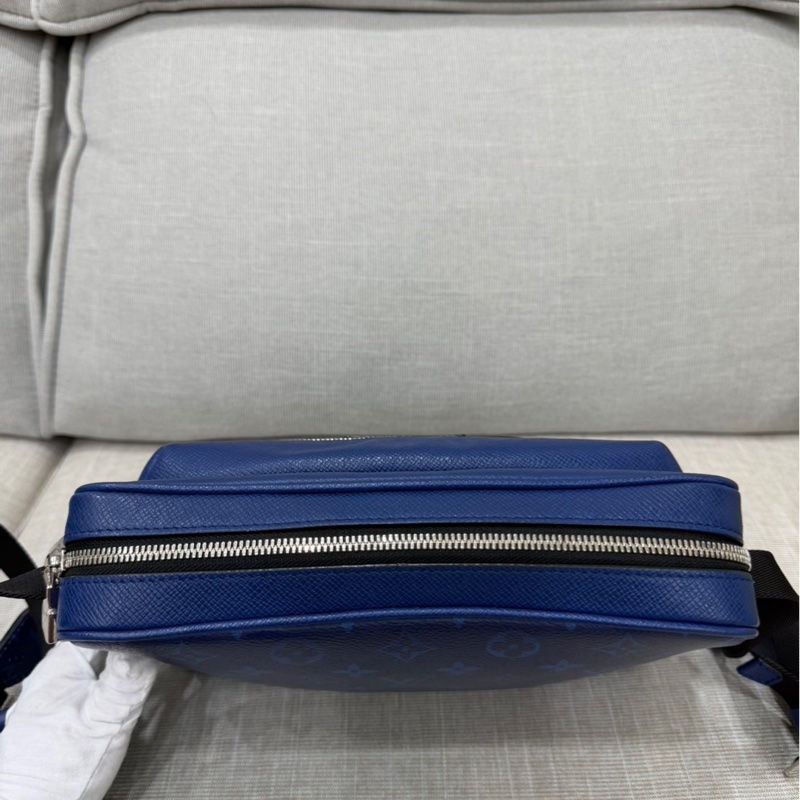 LV M30242 outdoor Monogram藍色老花拼皮郵差 斜背包-16