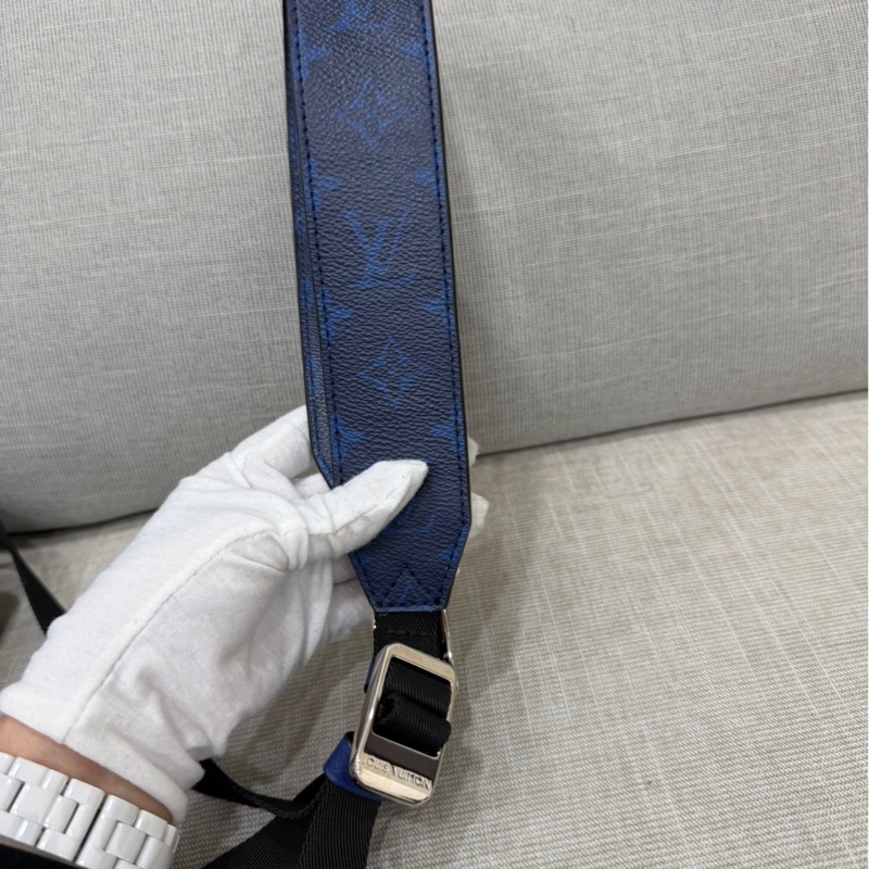 LV M30242 outdoor Monogram藍色老花拼皮郵差 斜背包-33