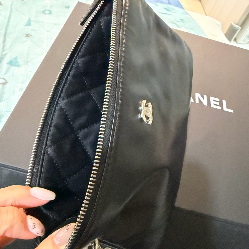 Chanel 22 bag  銀釦 （小號）-21