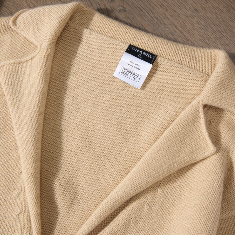 ❤️CHANEL Runway秀款設計感連身裙 精緻CC鈕扣-3