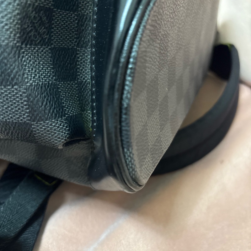 LV Christopher PM Damier Graphite Backpack 螢光綠邊男士後背包-10