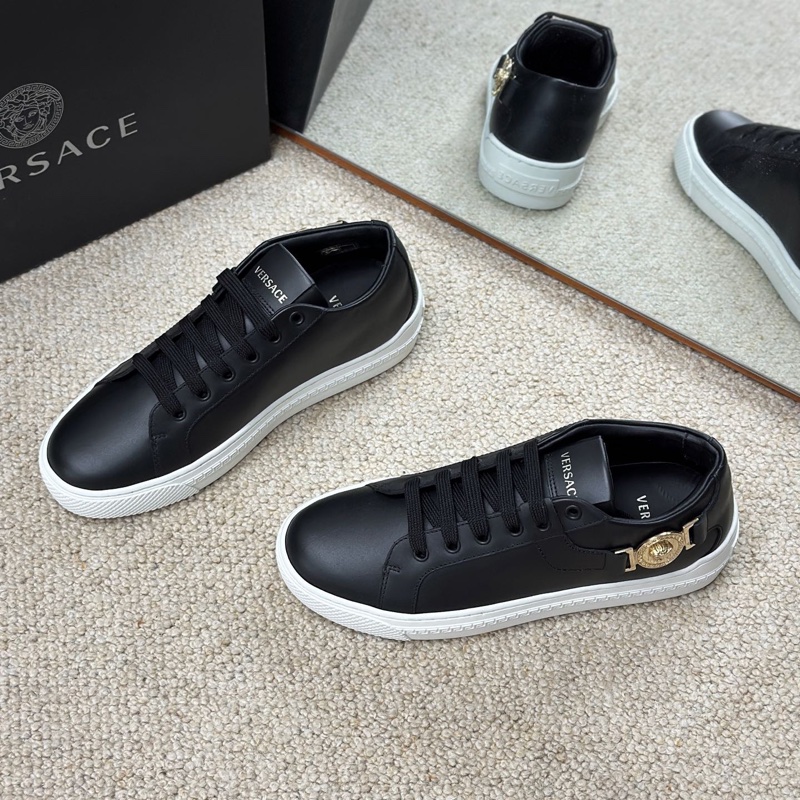 VERSACE 範思哲 黑色全皮系帶休閒鞋 板鞋 經典美杜莎浮雕標識 DST355DS 尺碼35-0