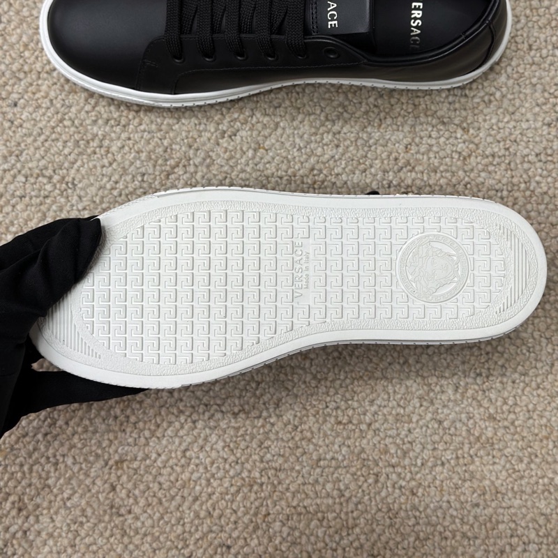 VERSACE 範思哲 黑色全皮系帶休閒鞋 板鞋 經典美杜莎浮雕標識 DST355DS 尺碼35-5