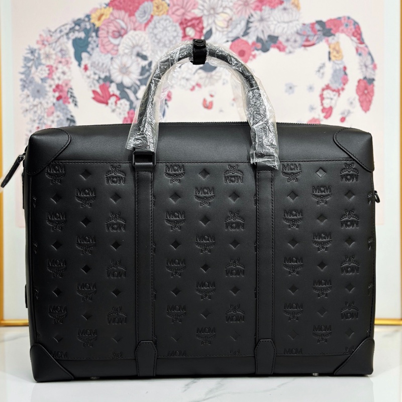 閒置新 未使用MCM 黑色老花滿印公文包 電腦包 可手提斜挎 MMT CSBF01 尺寸39*31*8-2