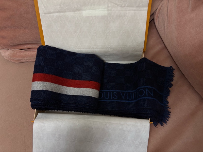 Louis Vuitton LV Damier 羊毛圍巾 深藍棋盤格 男款圍巾 義大利製 附盒-0