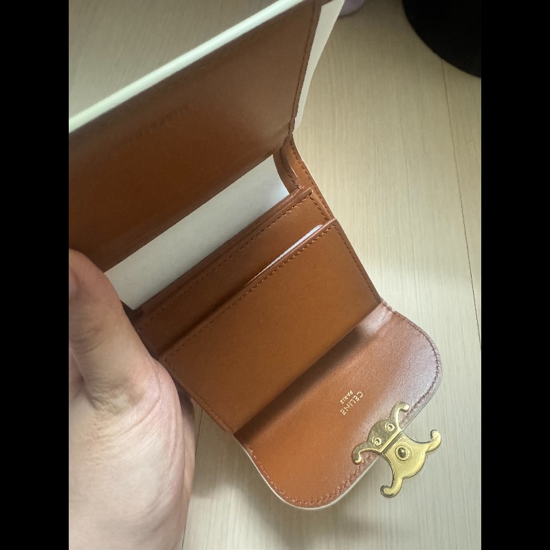 Celine 凱旋門 金扣 短夾 白色老花 焦糖 全新 義大利購入-10
