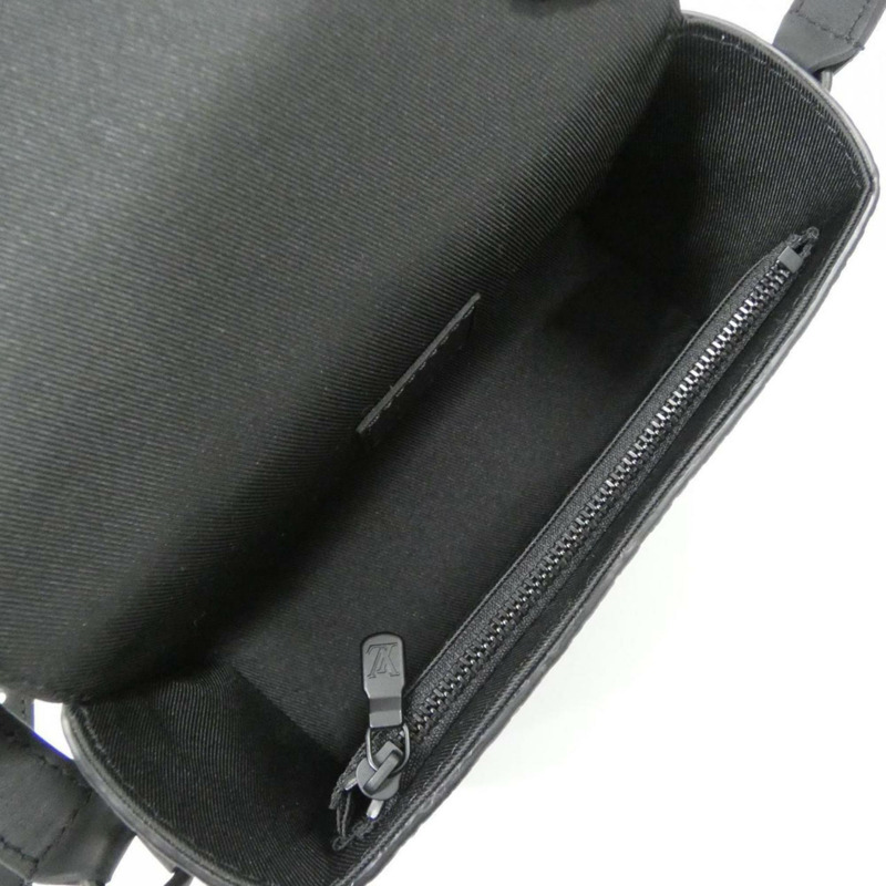 路易威登 Taurillon Monogram Steamer 穿戴式錢包 M81746 肩背包-5