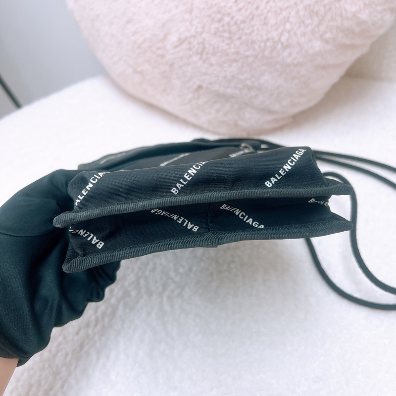 Balenciaga explorer 黑色手機包-3