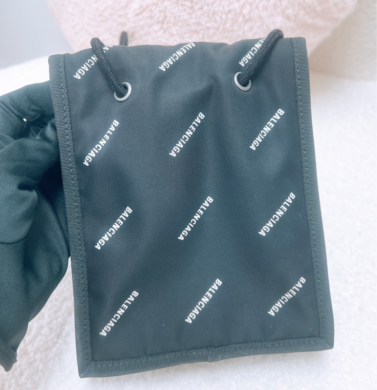 Balenciaga explorer 黑色手機包-6