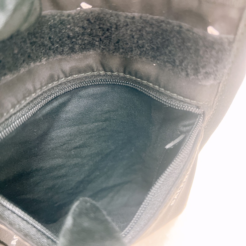 Balenciaga explorer 黑色手機包-10