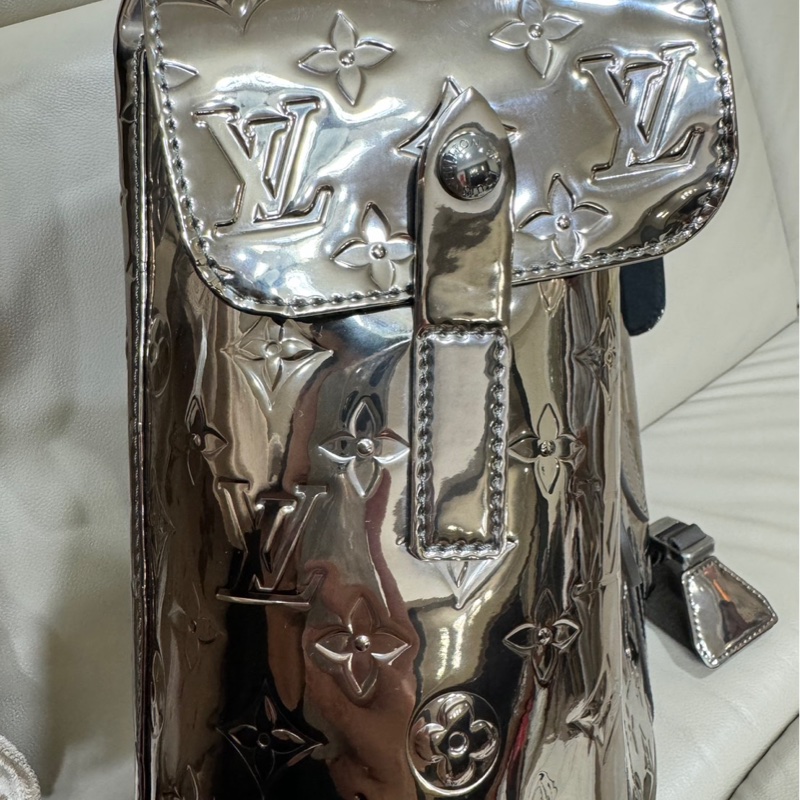 Louis Vuitton 金屬鏡面 Monogram 後背包-4