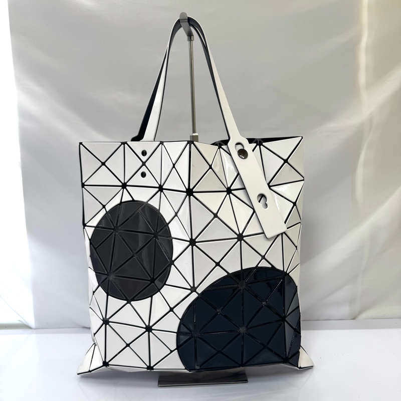 三宅一生 BAO BAO 托特包 白色黑圓點-0