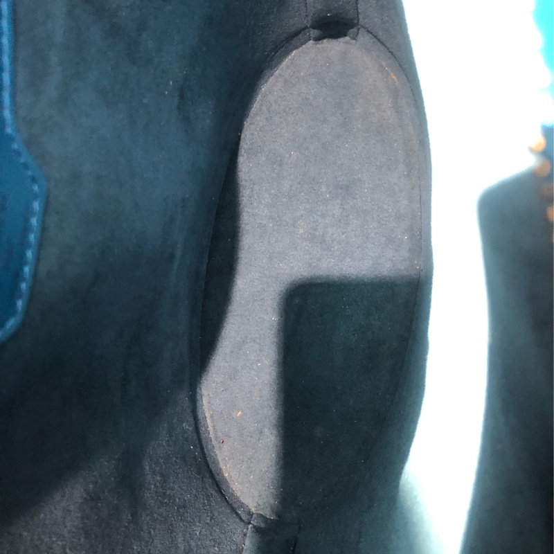 LV EPI 藍色手挽包 XA462-19