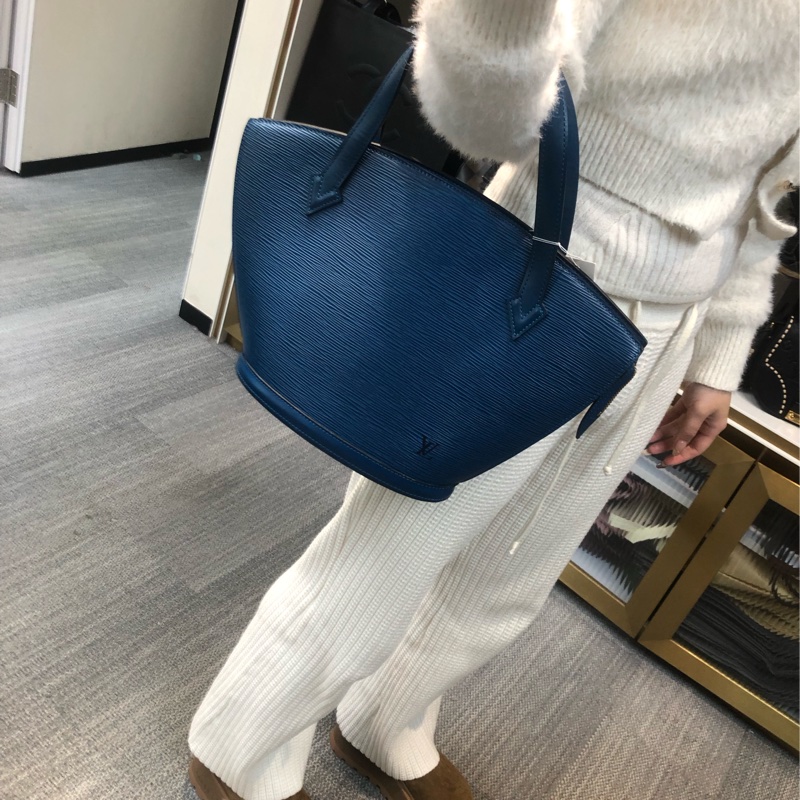 LV EPI 藍色手挽包 XA462-8