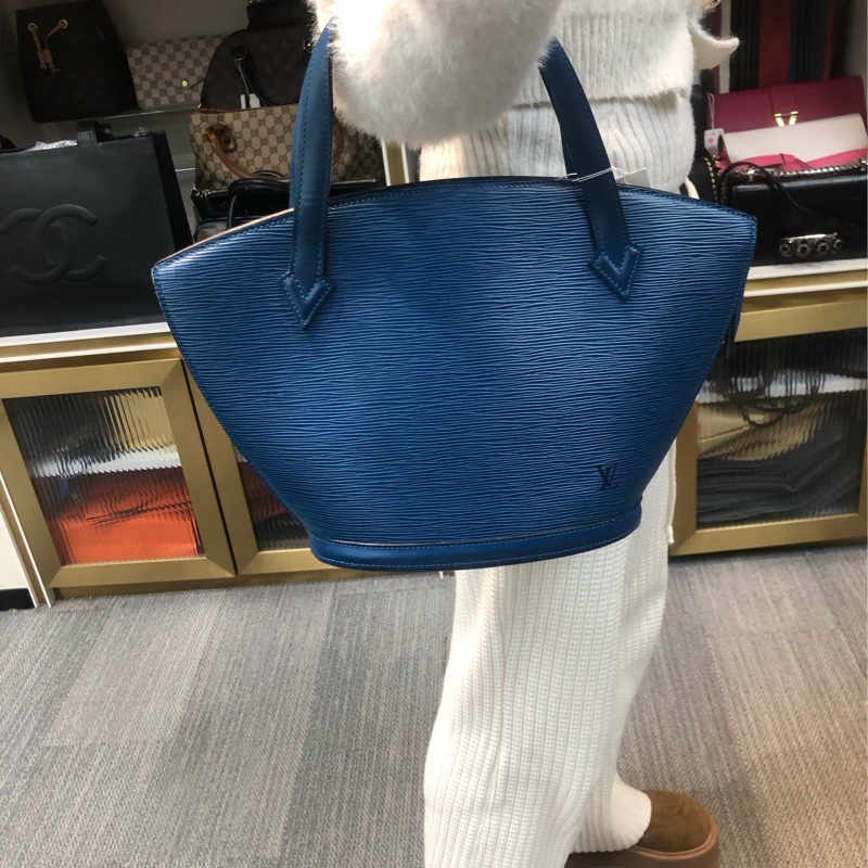 LV EPI 藍色手挽包 XA462-9