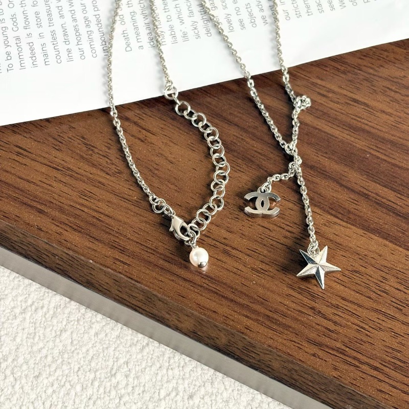 CHANEL23P綠寶石星星項鍊雙C滿鑽 鏈長50cm 墜長5cm 98新配件塵袋-3