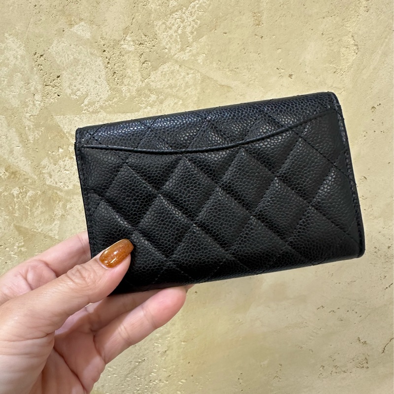 Chanel 黑荔枝牛皮菱格金釦5卡三折中夾 AP0232-1