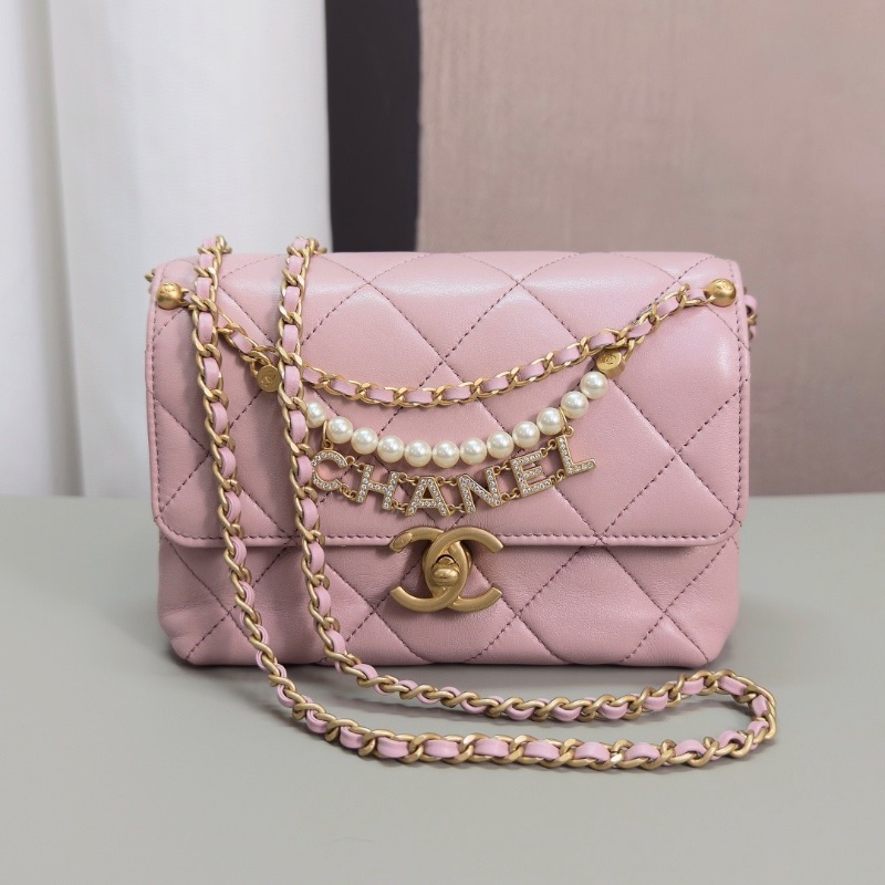 CHANEL粉色珍珠字母鏈條包17*12*8.5 98新配件塵袋-1