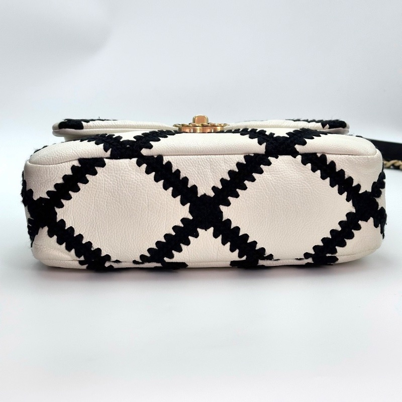 CHANEL黑白編織牛皮金扣小號19bag手提肩背包26*16*8 98新配件盒子 塵袋 保卡 購證-3