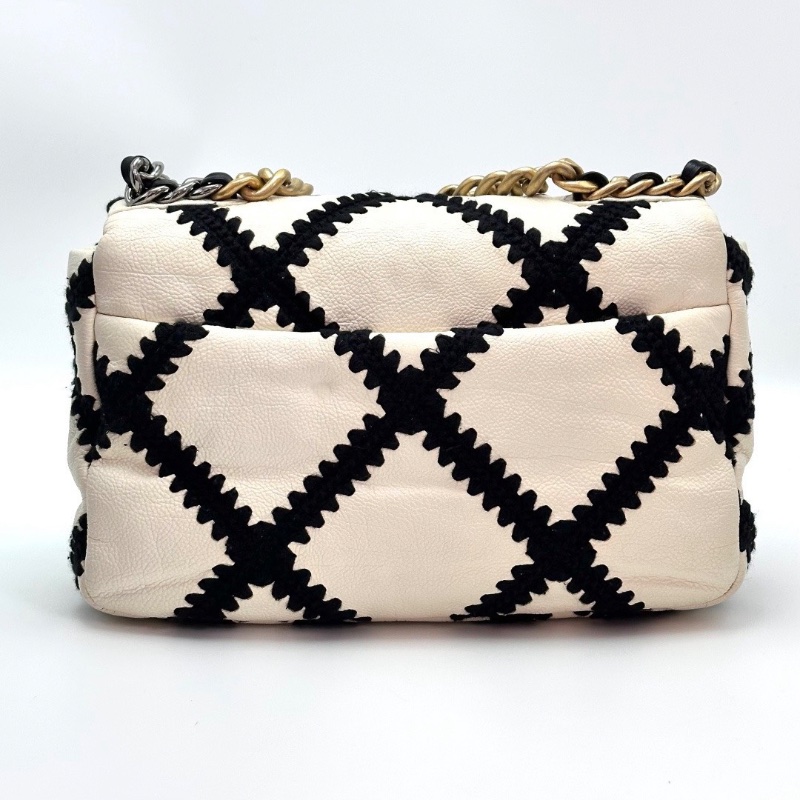 CHANEL黑白編織牛皮金扣小號19bag手提肩背包26*16*8 98新配件盒子 塵袋 保卡 購證-6